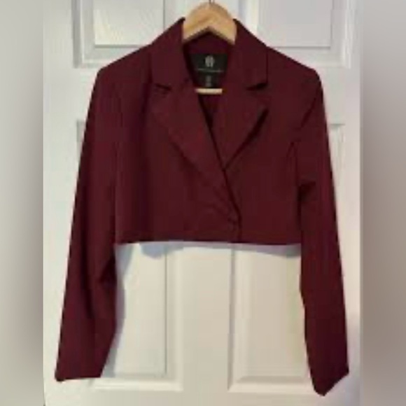 NWT House of Harlow 1960 Women's Cropped Jacket/Top In Burgundy Size M - Picture 2 of 11